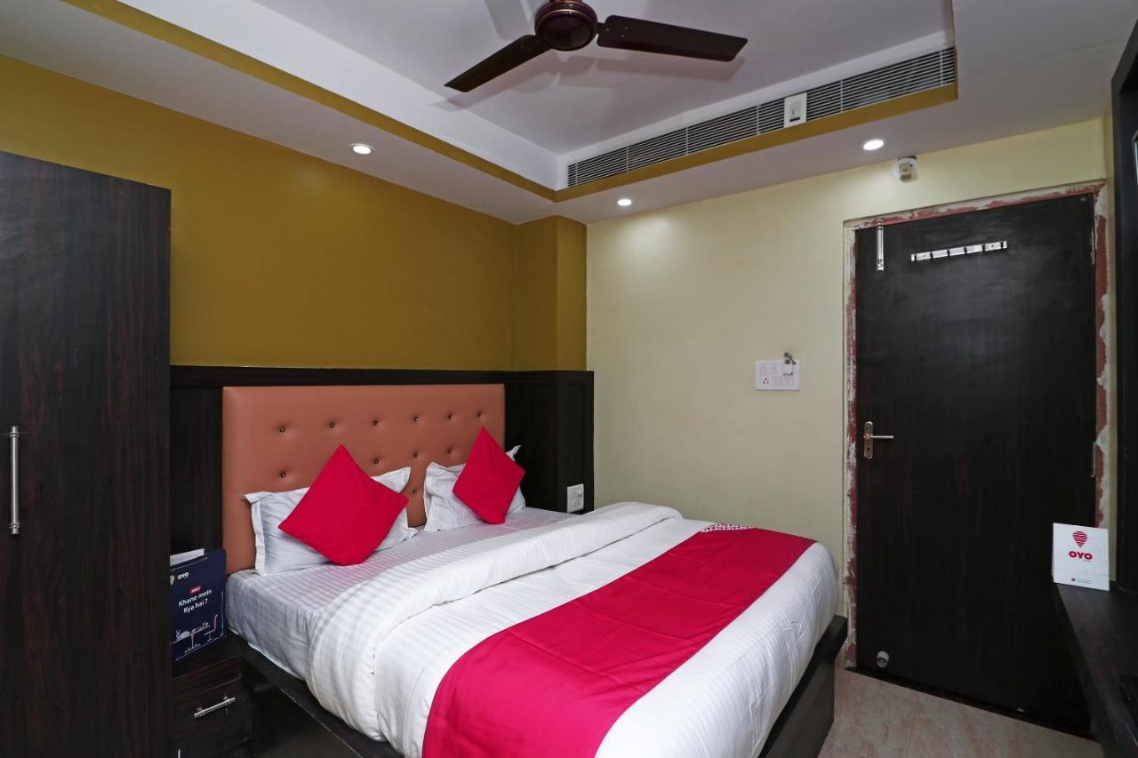 Oyo 15169 Hotel Rk Inn 러크나우 외부 사진
